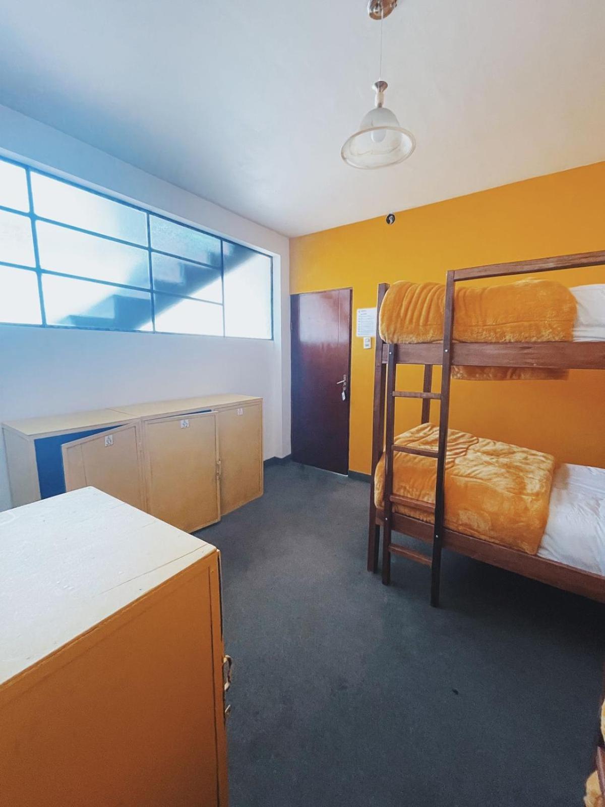 Lobo Hostel Ла Пас Екстериор снимка