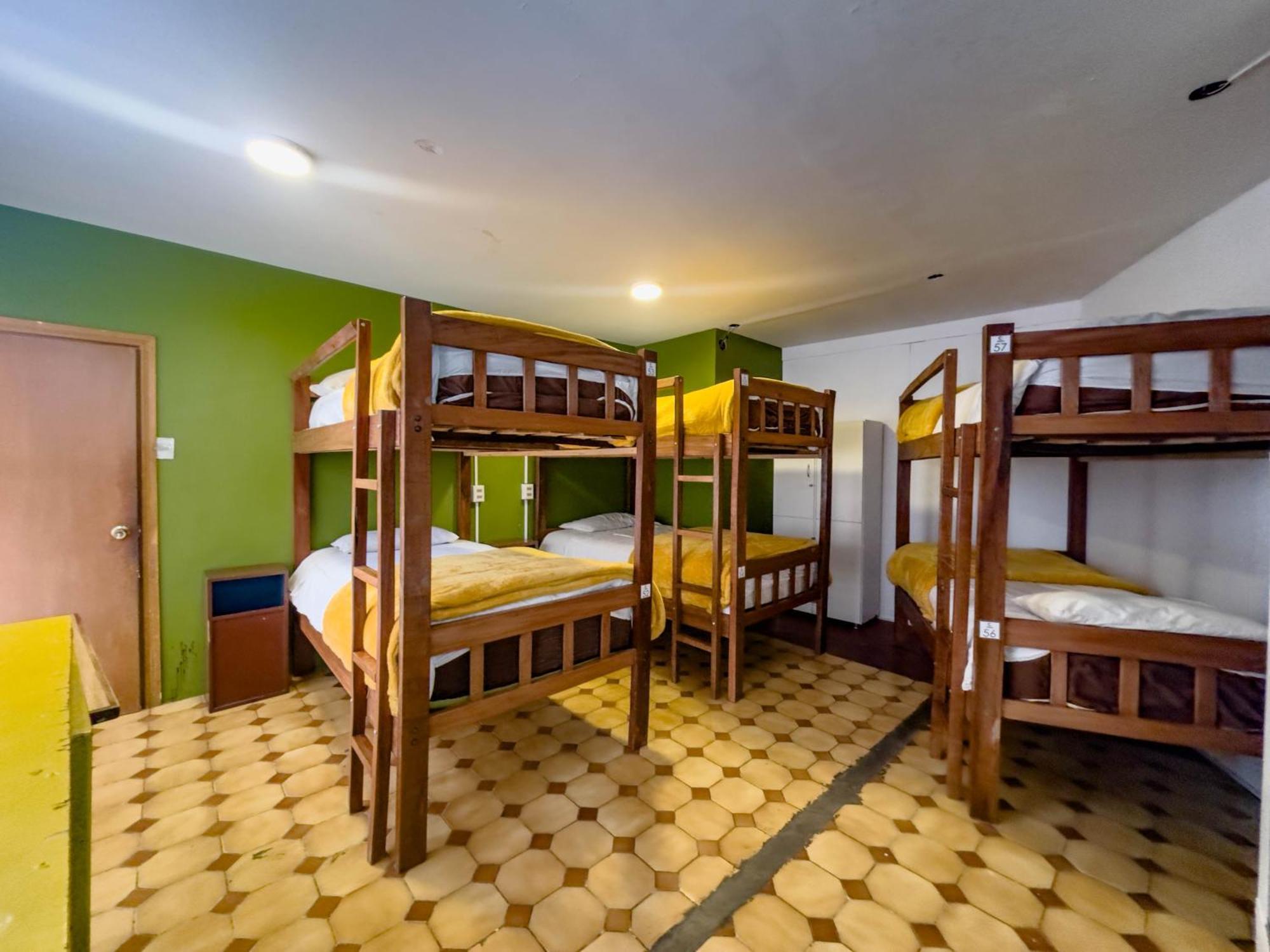 Lobo Hostel Ла Пас Екстериор снимка