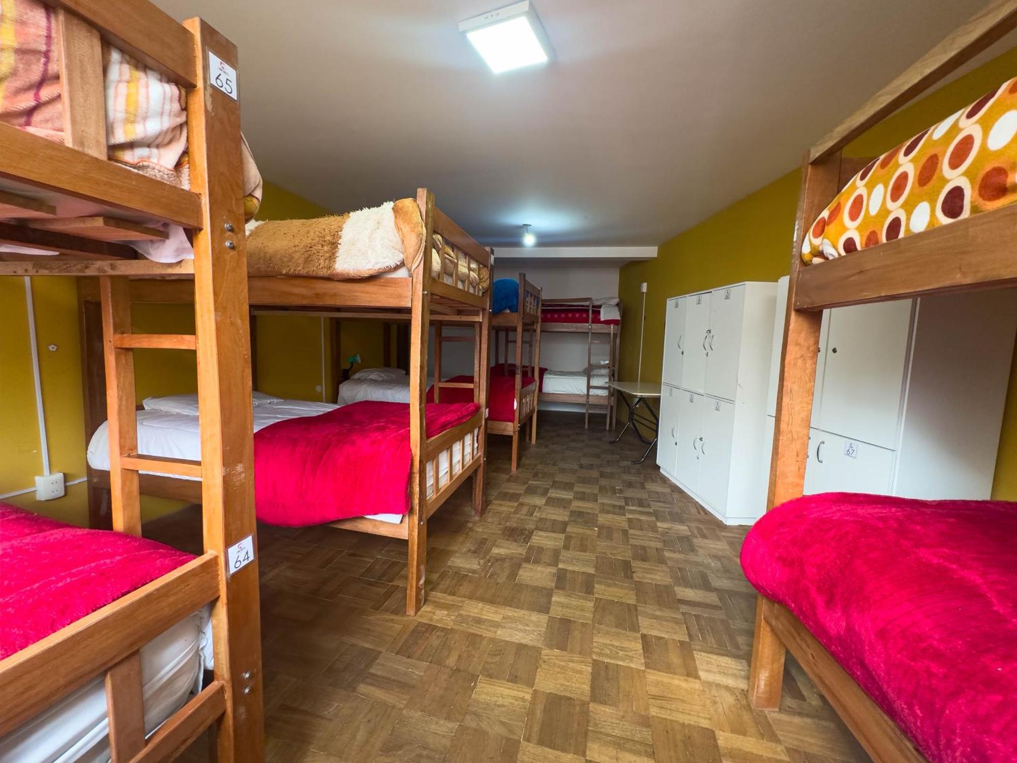 Lobo Hostel Ла Пас Екстериор снимка